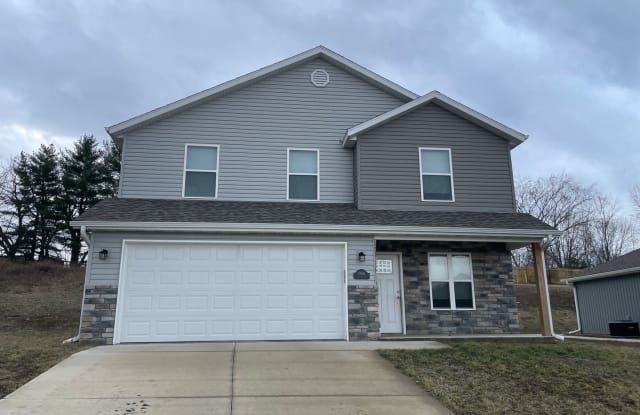 2606 W Colton - 2606 West Colton Avenue, Ozark, MO 65721