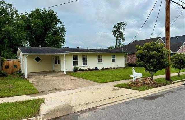 5111 PIETY Drive Gallery 3