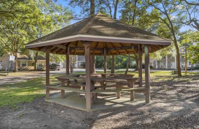 3348 Colonial Oaks Dr Gallery 2