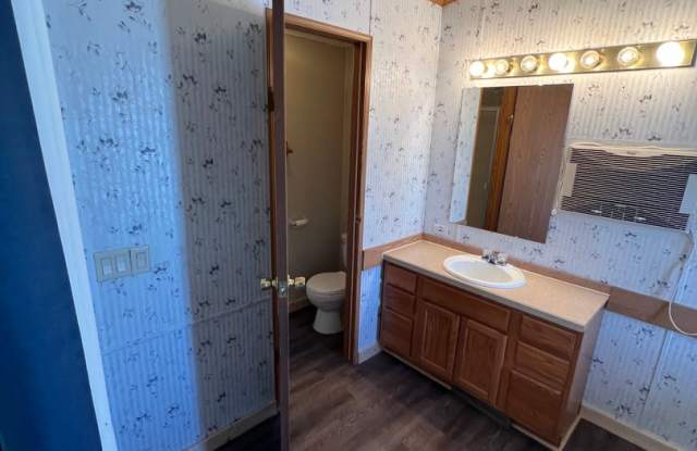 2 Bedroom 2 Bath Updated Mobile Home in Cliffview Mobile Home Park. Very well kept-up area. photos photos