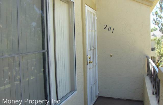2031 Lakeridge Circle Unit 201 Gallery 2