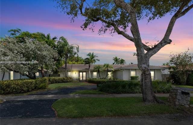 2011 NE 211th St photos photos