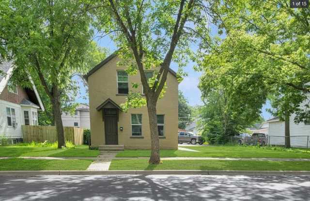 Charming 3BR House in Saint Cloud Gallery 1