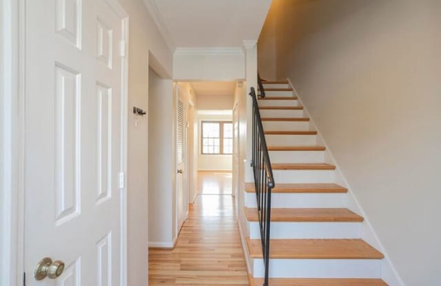614 Brentwood Pointe Gallery 2