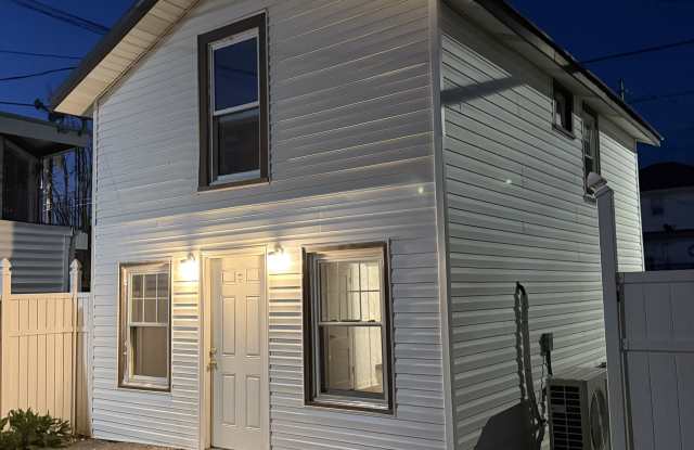 1809 Jefferson Street - 3 photos photos