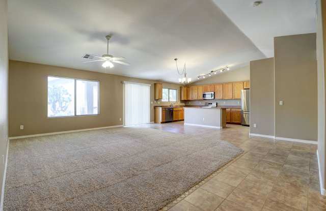 17468 W MEADOW Lane Gallery 4