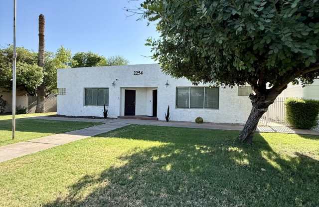 2254 N 15TH Avenue photos photos