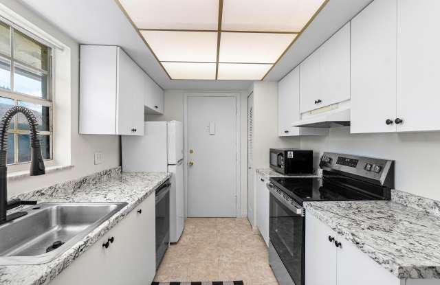 2023 S Seacrest Boulevard photos photos