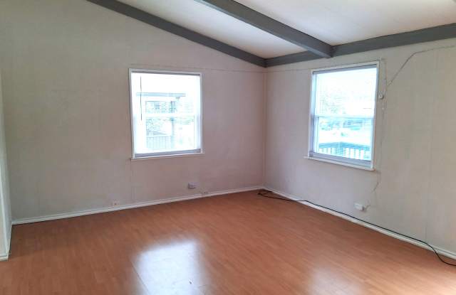 1109 Elyse Drive Gallery 3