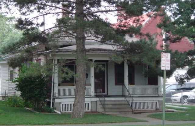 Two-Bedroom, One Bath House - 1315 G Street, Lincoln, NE 68508 Two-Bedroom, One Bath House - 1315 G Street, Lincoln, NE 68508