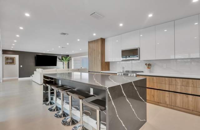 755 S Rainbow Drive photos photos