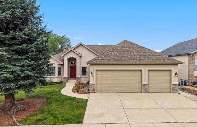 Stunning 5-Bedroom Walk-Out Ranch Style Home with Magnificent Pikes Peak Views Gallery 4