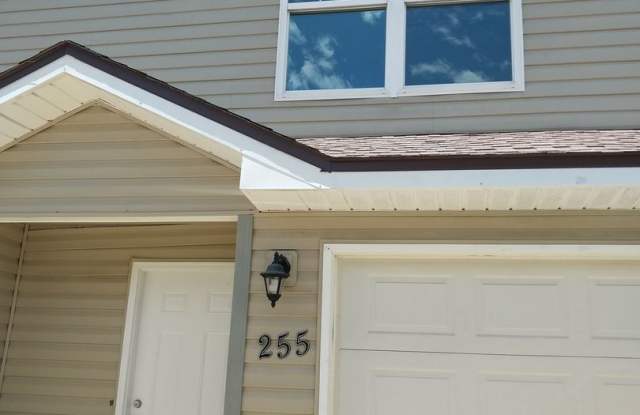 Gorgeous 3 Bedroom 2 Bath Townhome photos photos