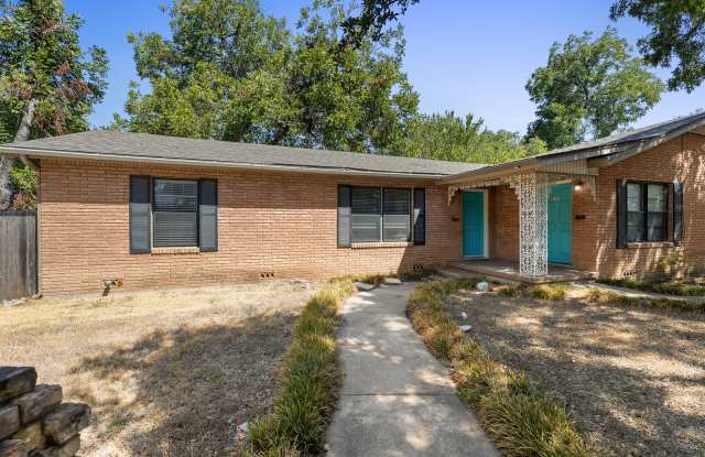 3817 Parkwood Street - A Gallery 1