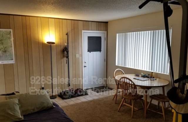 1514 N San Francisco Gallery 2