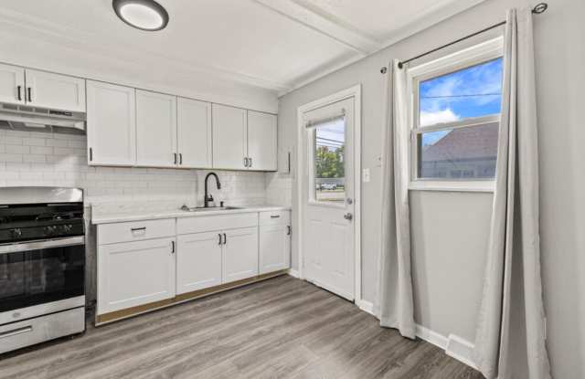Troy Village Apartments Gallery 4