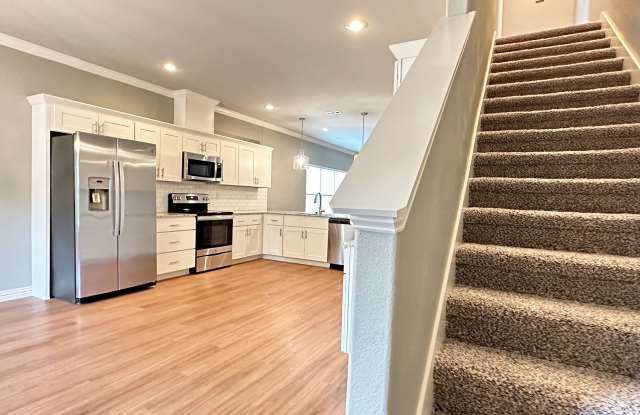 2079 Penelope Lane photos photos