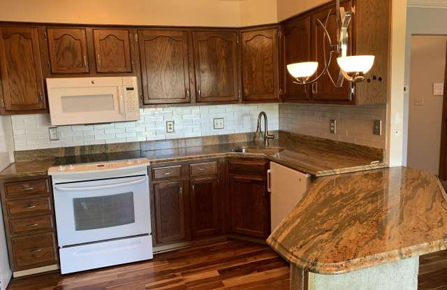 7283 Beacon Hill Drive - 7283 Beacon Hill Drive, Wilkinsburg, PA 15221
