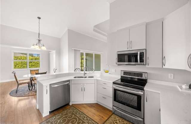 9882 El Greco Cir Gallery 2