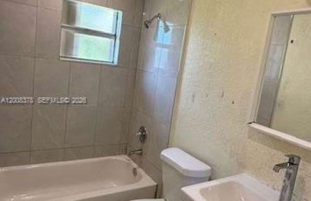 2508 Superior St photos photos