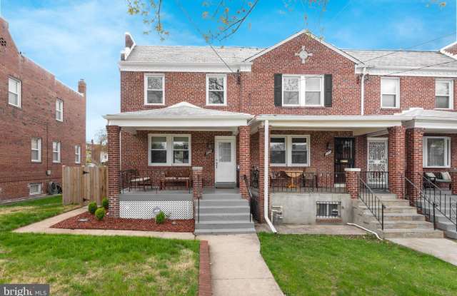 4716 10TH STREET NE - 4716 10th Street Northeast, Washington, DC 20017