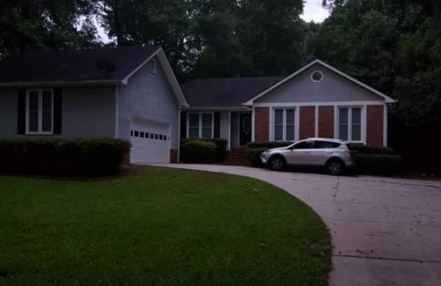 1546 Oakview Drive - 1546 Oakview Drive, Griffin, GA 30223