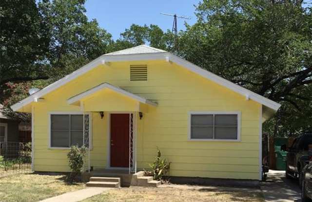 413 Wainwright Street - 413 Wainwright Street, Denton, TX 76201