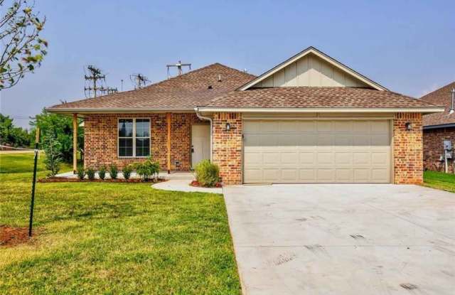 Beautiful 3 Bed 2 Bath  2 Car Garage * Mustang Schools! - 101 North Shannon Way, Mustang, OK 73064