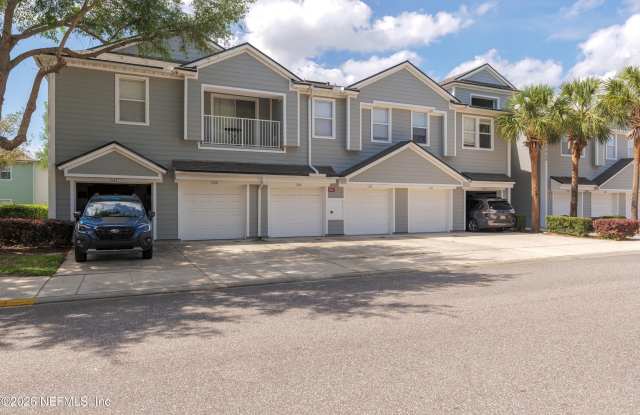 7060 DEER LODGE Circle Gallery 1