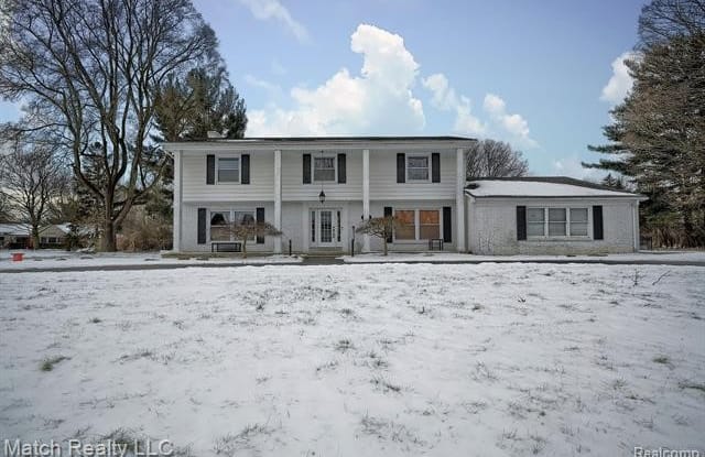 7176 LINDENMERE Drive - 7176 Lindenmere Drive, Oakland County, MI 48301