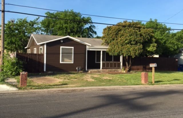 103 W Avenue A - 103 West Avenue a, Copperas Cove, TX 76522