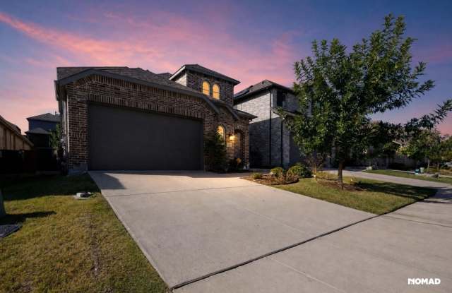 Spacious 5BR House in Denison Gallery 3