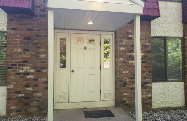 10 Woodsedge Drive Gallery 2