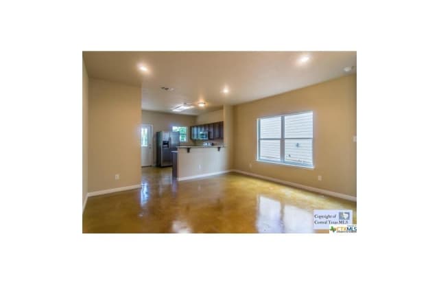 572 Advantage Drive - 572 Advantage Drive, New Braunfels, TX 78130