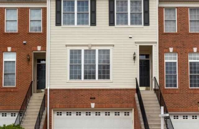 25286 MCINTYRE Square photos photos