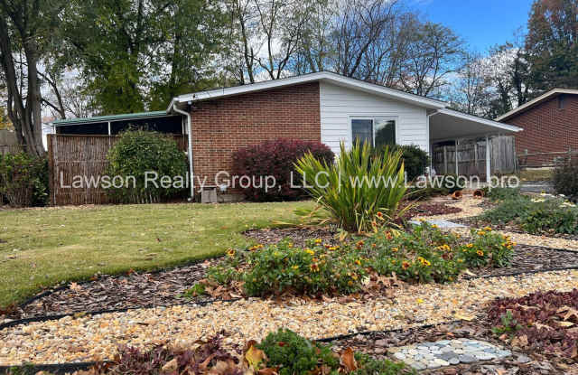 One Level Living- Beautifully Landscaped Yard and Attached Carport - 5039 Pomeroy Road Northwest, Roanoke, VA 24017