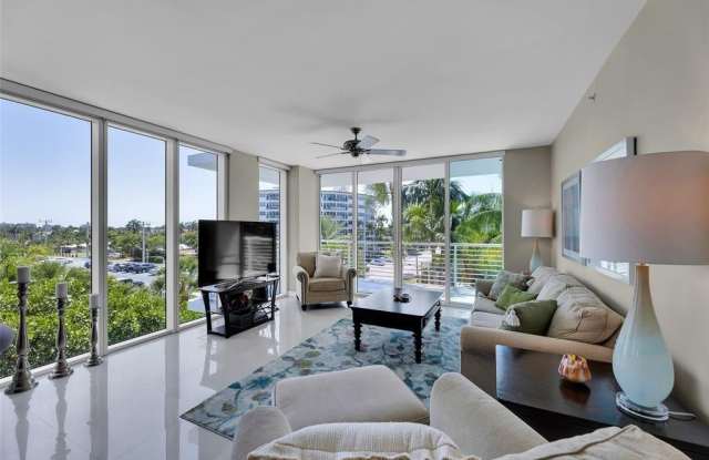 2821 N Ocean Boulevard Gallery 4