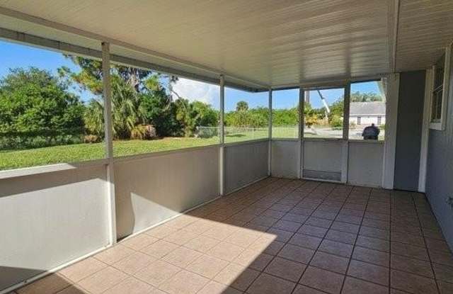 7855 W PRICE Boulevard Gallery 3