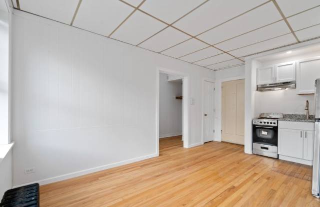 1440 West Howard Gallery 4