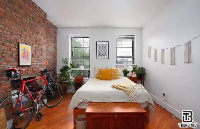 465 Chauncey Street Gallery 3