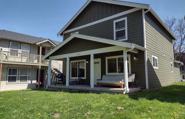 Five Bedroom House for Rent in Bellingham photos photos