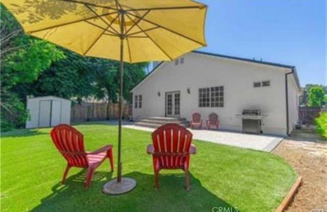 5840 White Oak Avenue Gallery 4