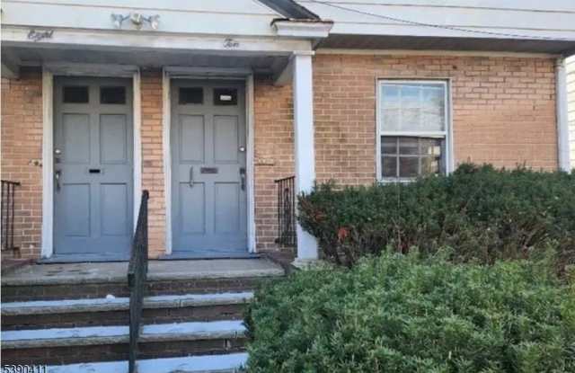 10 Mcgotty Pl - 10 McGotty Place, Irvington, NJ 07111