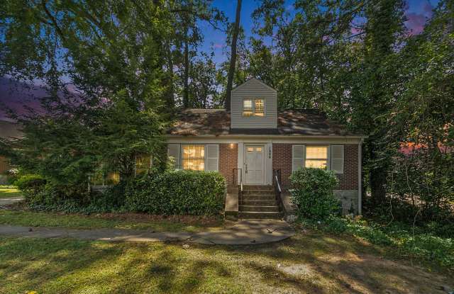 4 bedroom 2 bath home within walking distance to Emory - 1986 Ridgewood Drive Northeast, Druid Hills, GA 30307