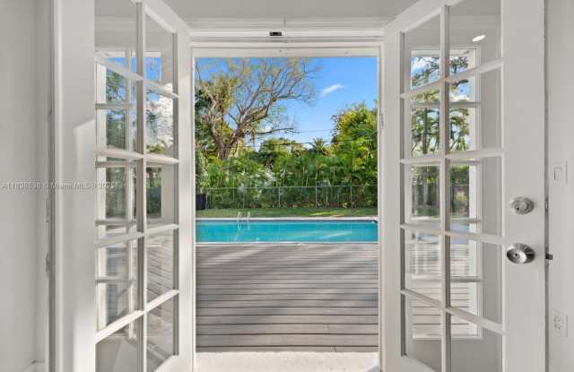 4080 HARDIE AVE photos photos