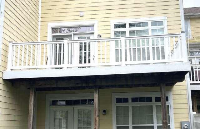 211 MONROE POINT Drive Gallery 2