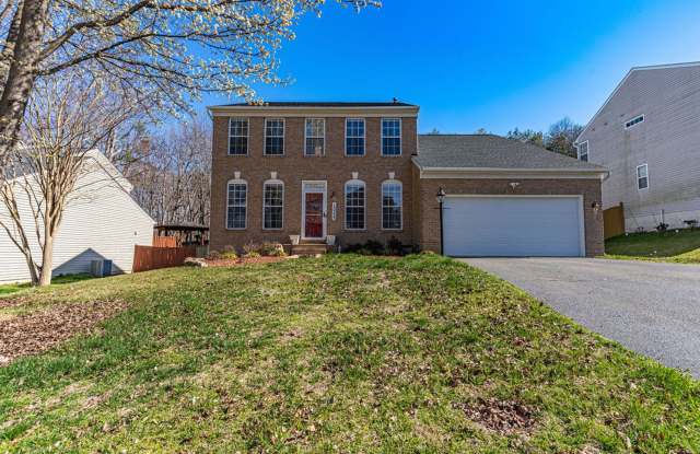 Spacious Detached Home in Cardinal Glen Neighborhood photos photos
