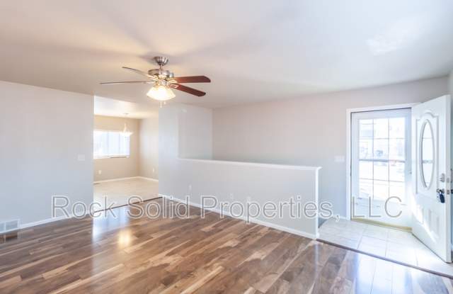 4800 Saddleback Drive Gallery 4