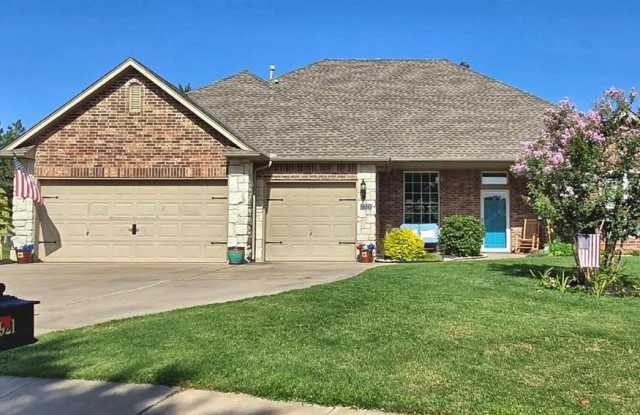 2921 Longmeadow Gallery 1