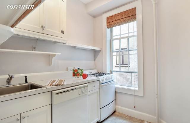 9 East 74th Street Gallery 2